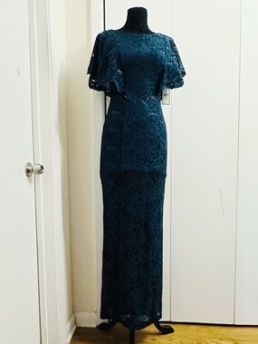 Jessica Howard Navy Lace Sequin Evening Gown Dress Size 4 NWT Formal